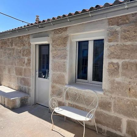 شقة La Petite Grange - 5 Mn Gare Sncf - Wifi & Netflix نيورْ المظهر الخارجي الصورة